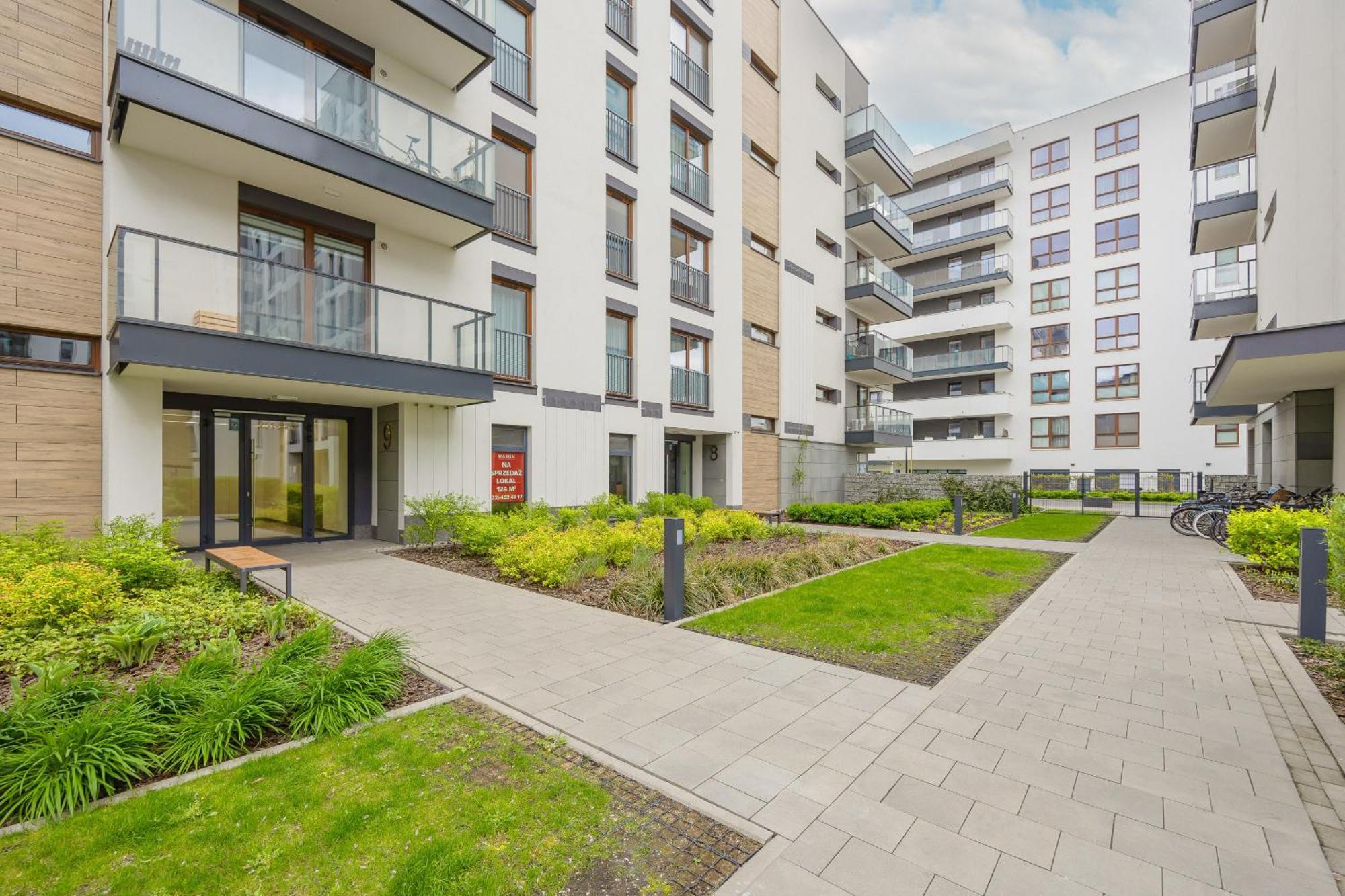 Apartment With Parking And Balcony In Mokotow By Rent Like *